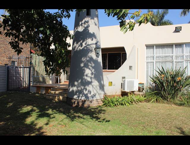 1 BEDROOM FLAT TO LET IN WONDERBOOM